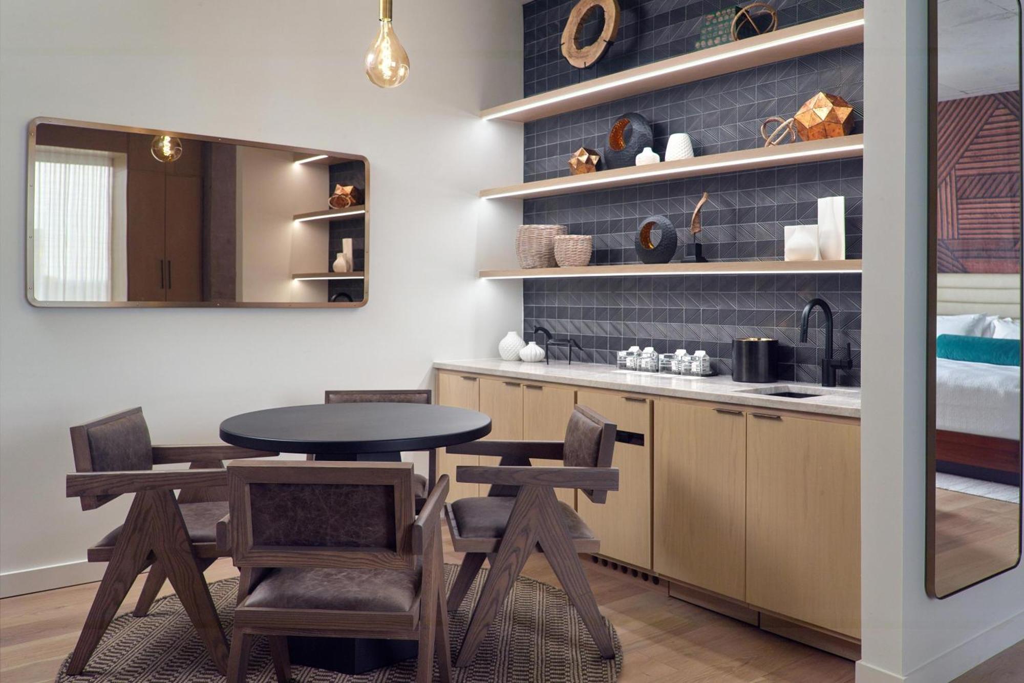 Bellyard, West Midtown Atlanta, A Tribute Portfolio 4* Atlanta